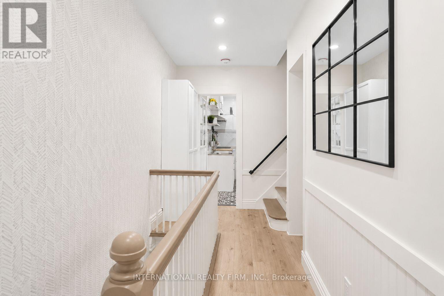 Upper - 793 Dufferin Street, Toronto, Ontario  M6H 3K8 - Photo 5 - C13611270