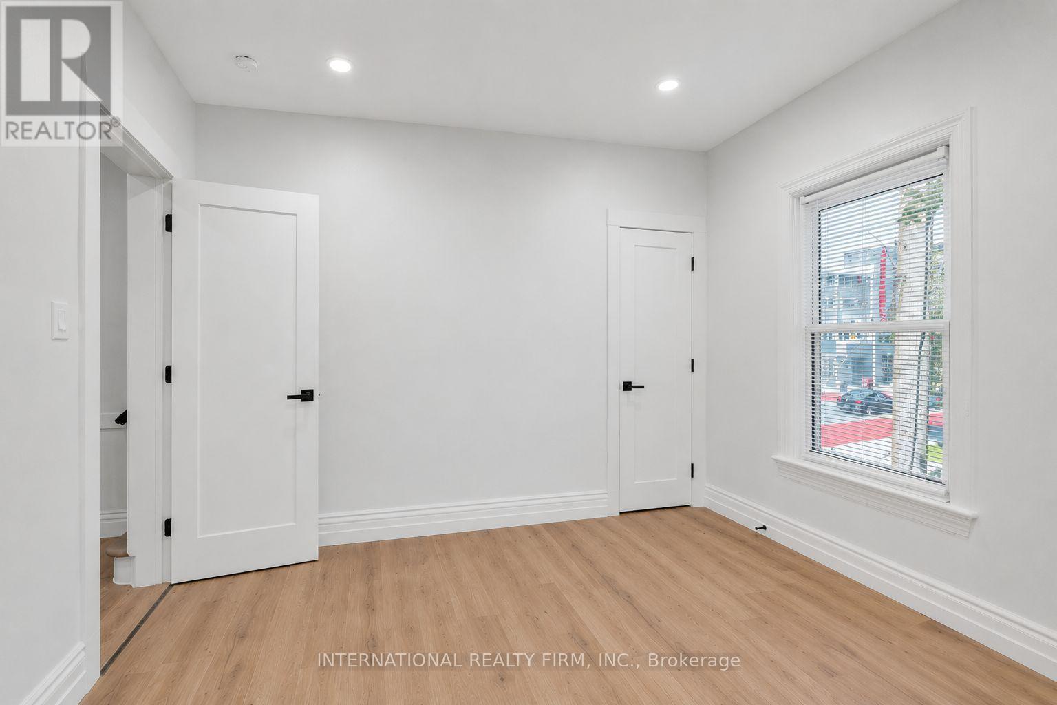 Upper - 793 Dufferin Street, Toronto, Ontario  M6H 3K8 - Photo 7 - C13611270