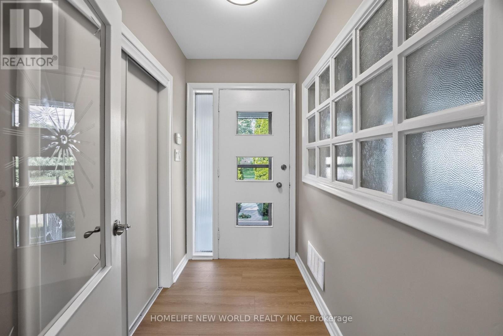 201 Goddard Street, Toronto, Ontario  M3H 5E7 - Photo 5 - C13611272