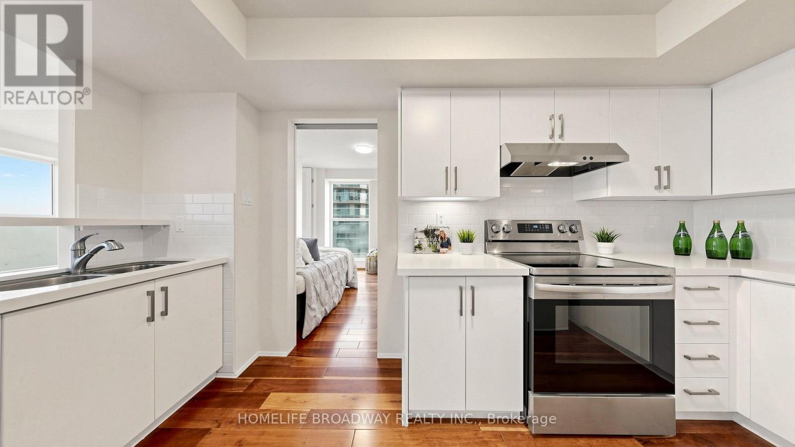 3507 - 77 Harbour Square, Toronto, Ontario  M5J 2S2 - Photo 14 - C13611280