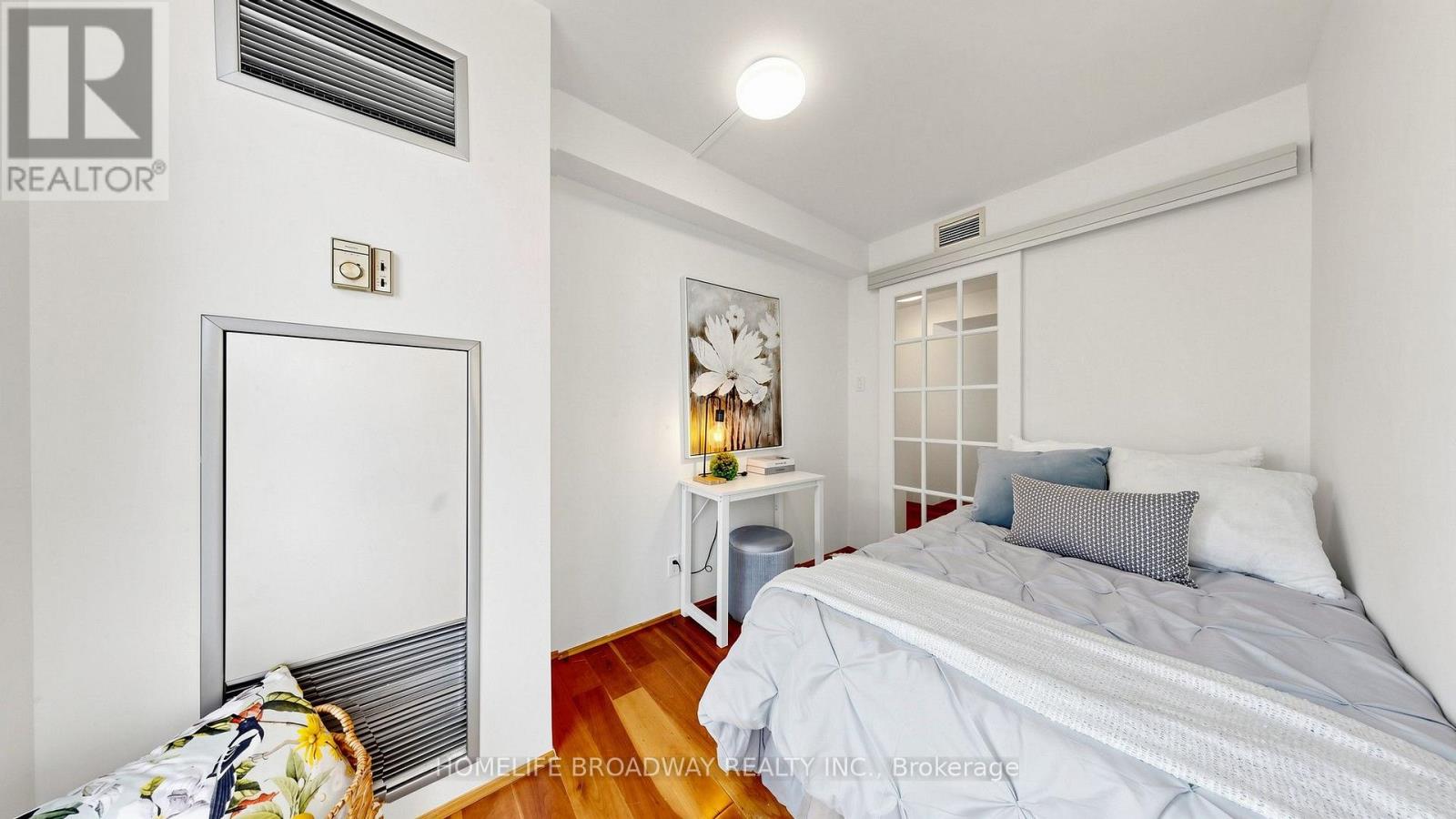 3507 - 77 Harbour Square, Toronto, Ontario  M5J 2S2 - Photo 23 - C13611280