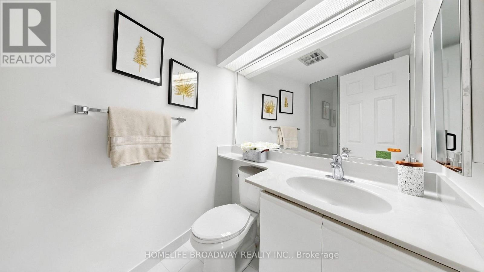 3507 - 77 Harbour Square, Toronto, Ontario  M5J 2S2 - Photo 26 - C13611280