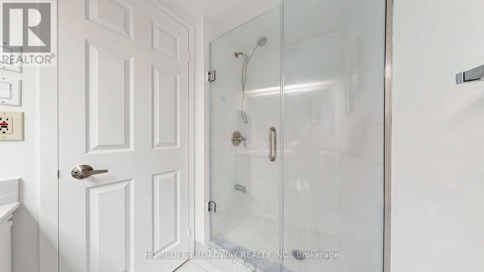 3507 - 77 Harbour Square, Toronto, Ontario  M5J 2S2 - Photo 27 - C13611280