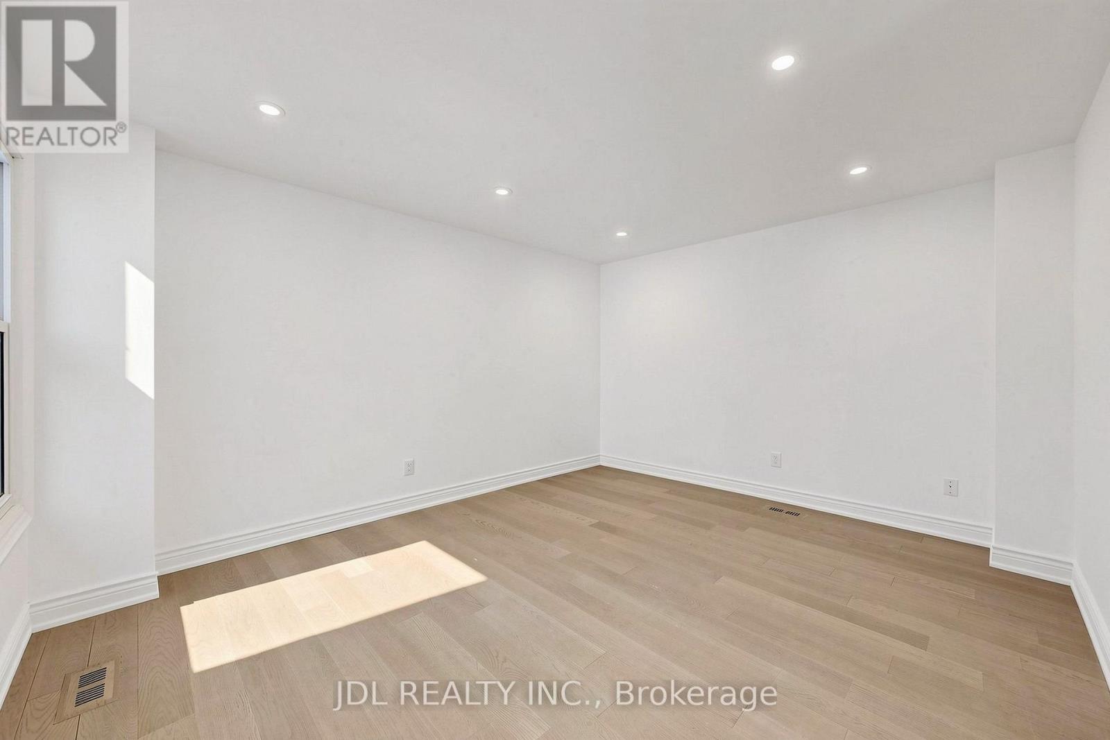 129 Appleby Crescent, Markham, Ontario  L3R 4L1 - Photo 3 - N13611246