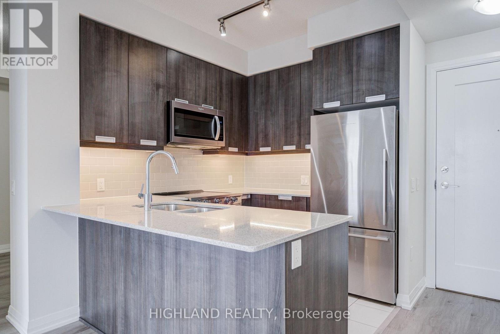 2716 - 35 Watergarden Drive, Mississauga, Ontario  L5R 0G8 - Photo 10 - W13611250