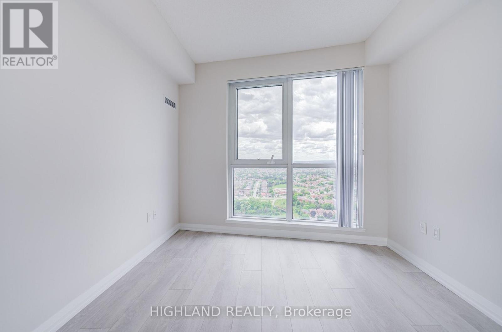 2716 - 35 Watergarden Drive, Mississauga, Ontario  L5R 0G8 - Photo 43 - W13611250