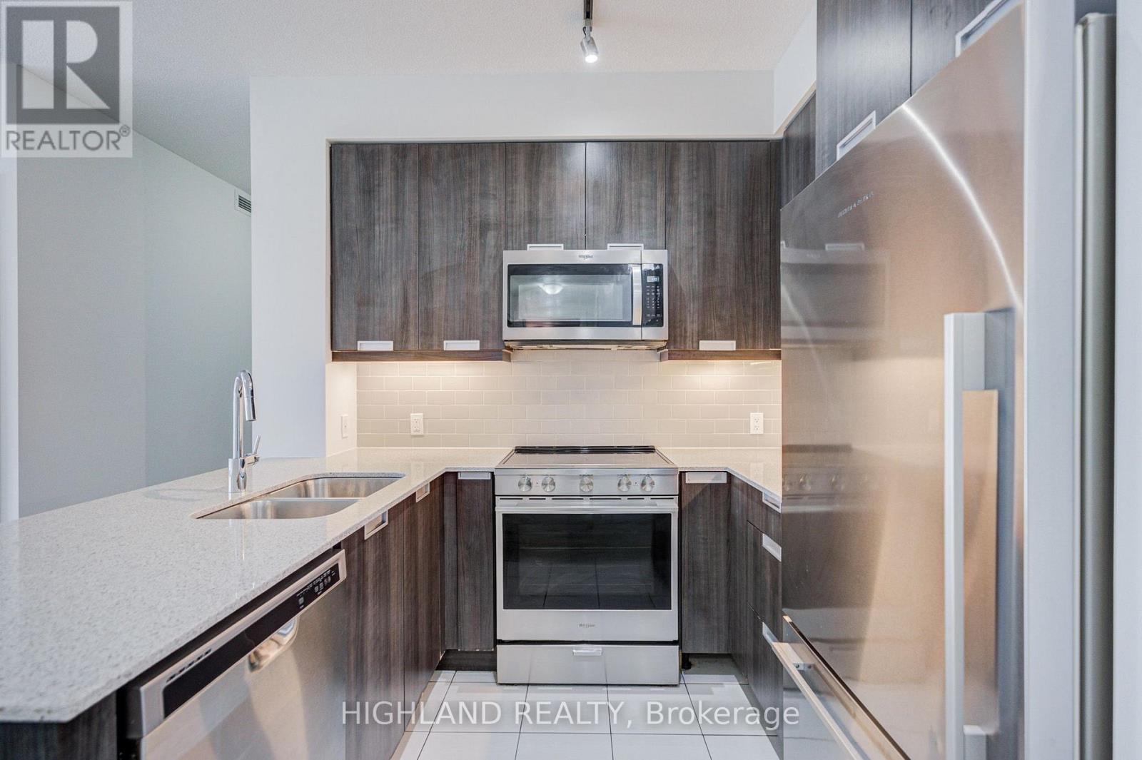 2716 - 35 Watergarden Drive, Mississauga, Ontario  L5R 0G8 - Photo 8 - W13611250