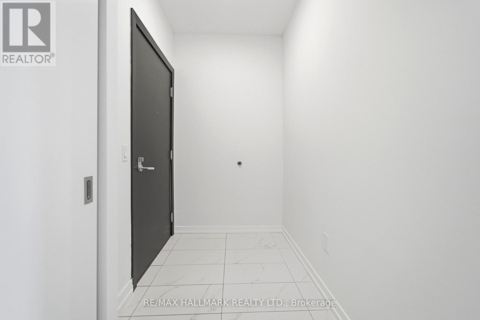 1406 - 5 Wellington Street S, Kitchener, Ontario  N2G 0E3 - Photo 2 - X13611252