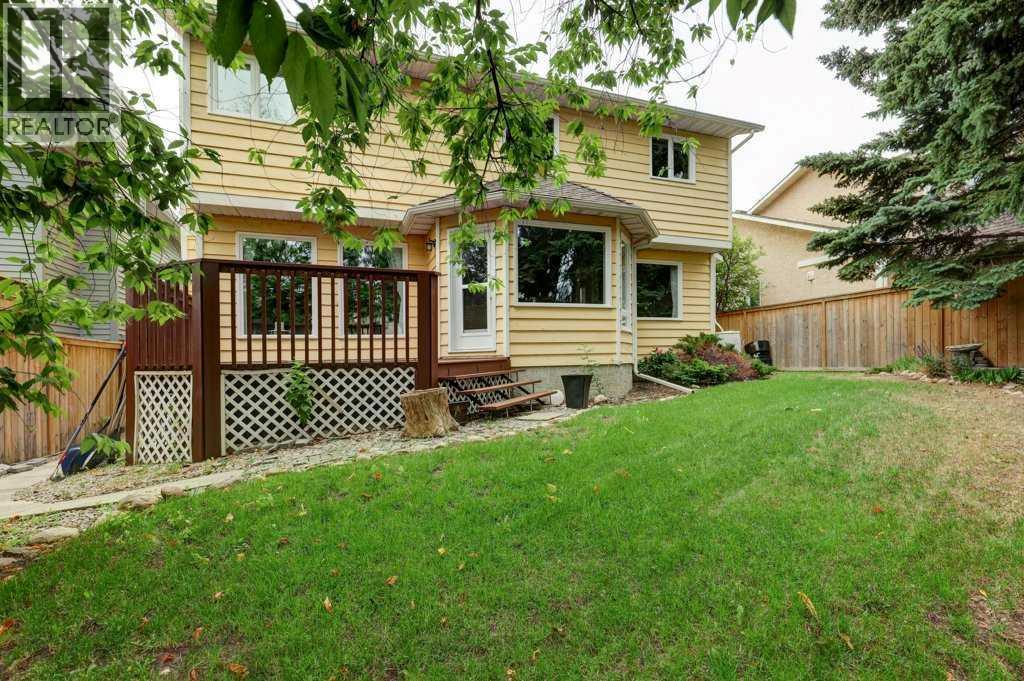64 Santana Hill NW, Calgary, Alberta  T3K 3L9 - Photo 26 - A2329476