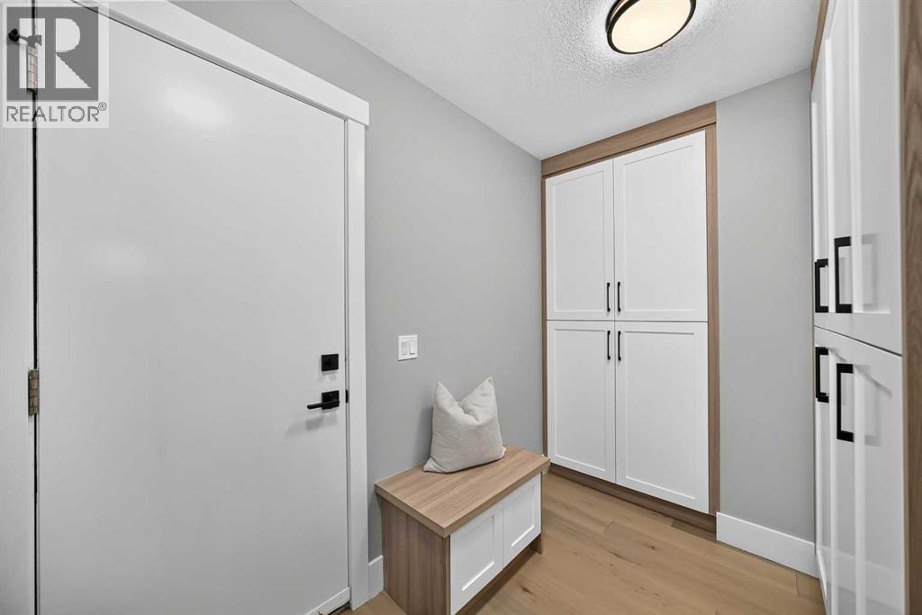105 40 Avenue Sw, Calgary, Alberta  T2S 0x2 - Photo 25 - A2324634