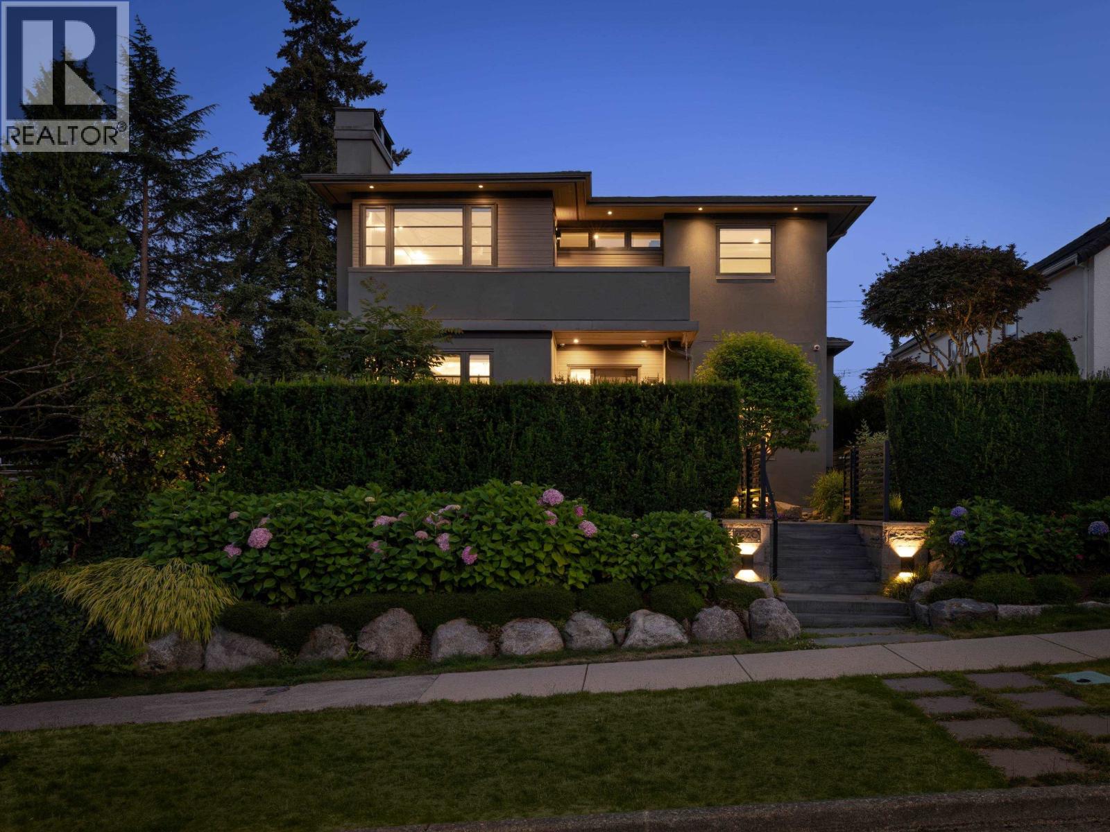 2820 W 32ND AVENUE, Vancouver, British Columbia