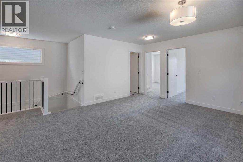 1481 South Point Villas SW, Airdrie, Alberta  T4B 5P2 - Photo 21 - A2303379