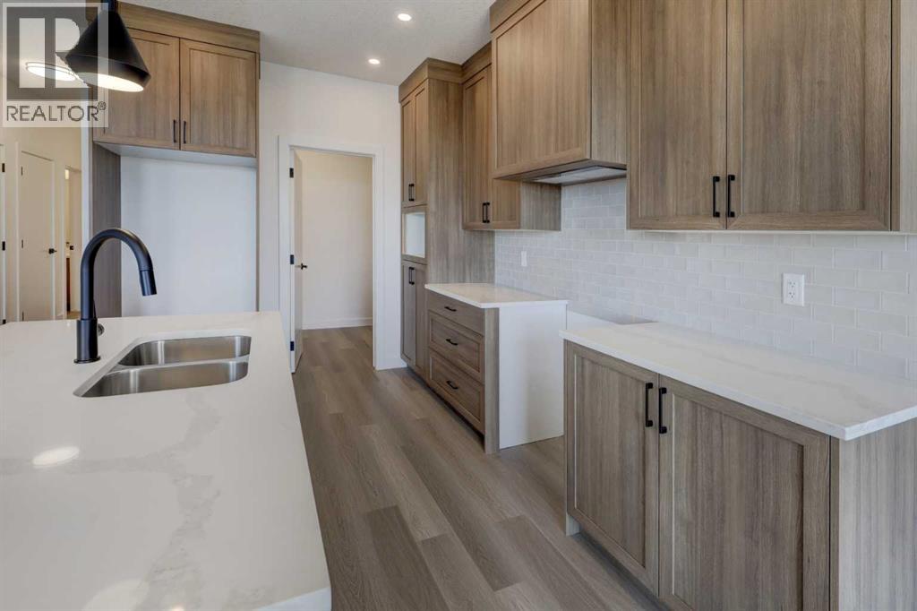 1481 South Point Villas SW, Airdrie, Alberta  T4B 5P2 - Photo 6 - A2303379
