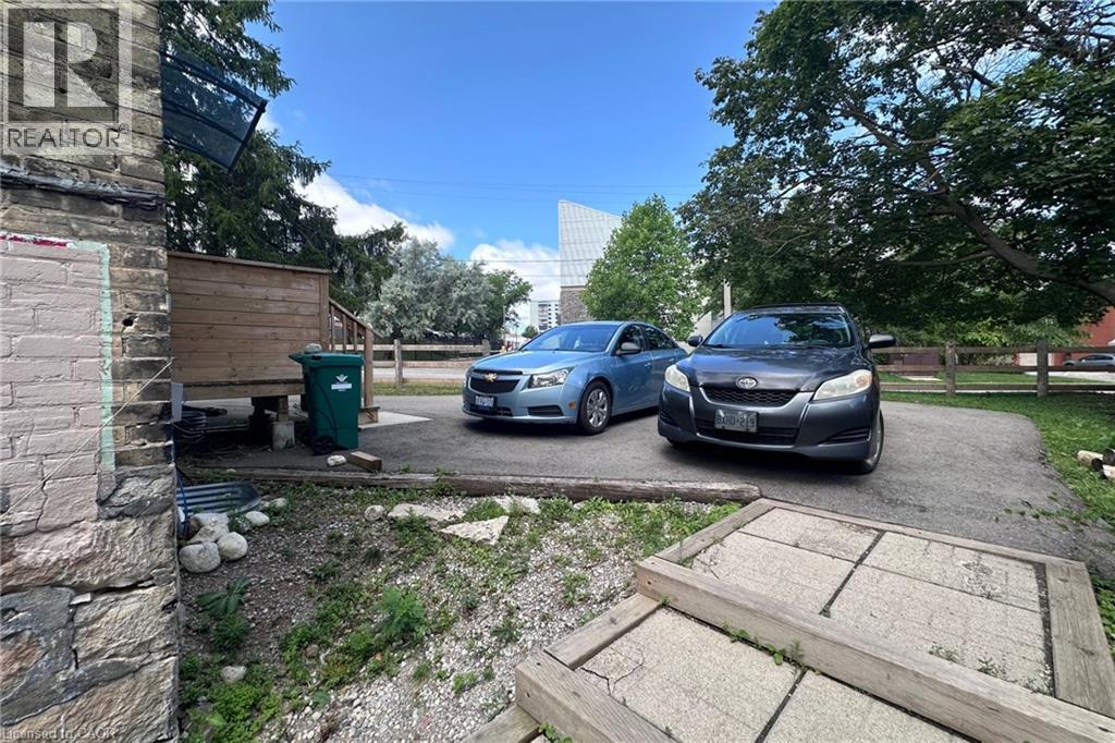 10 Shanley Street Unit# A (Lower), Kitchener, Ontario  N2H 5N8 - Photo 2 - 40851253