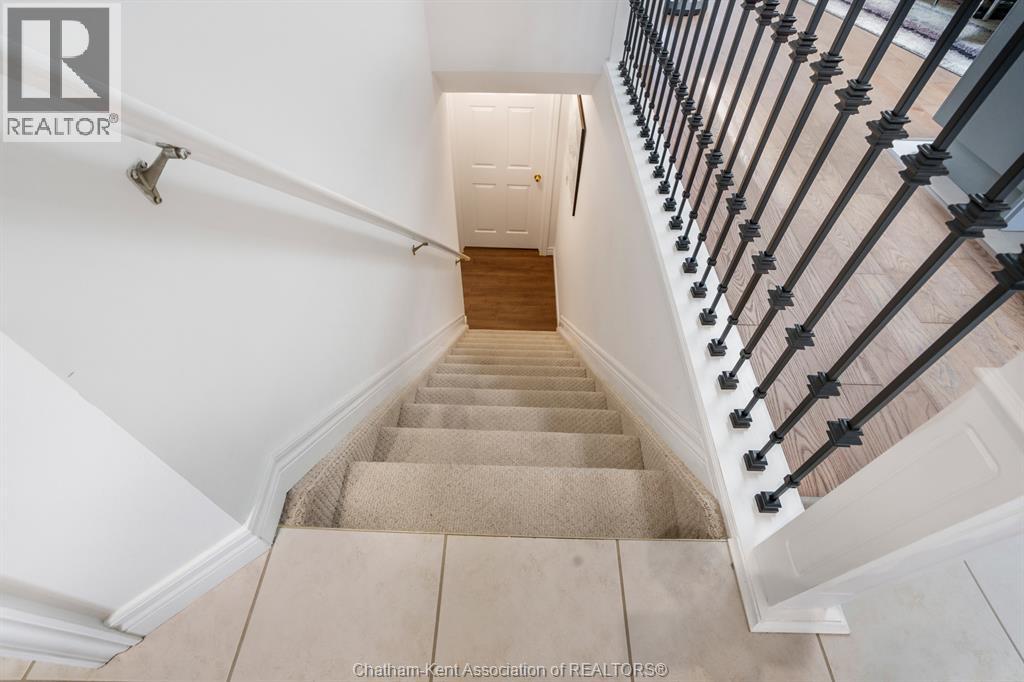 24 Mcintosh Avenue, Chatham, Ontario  N7M 6M1 - Photo 4 - 26018039