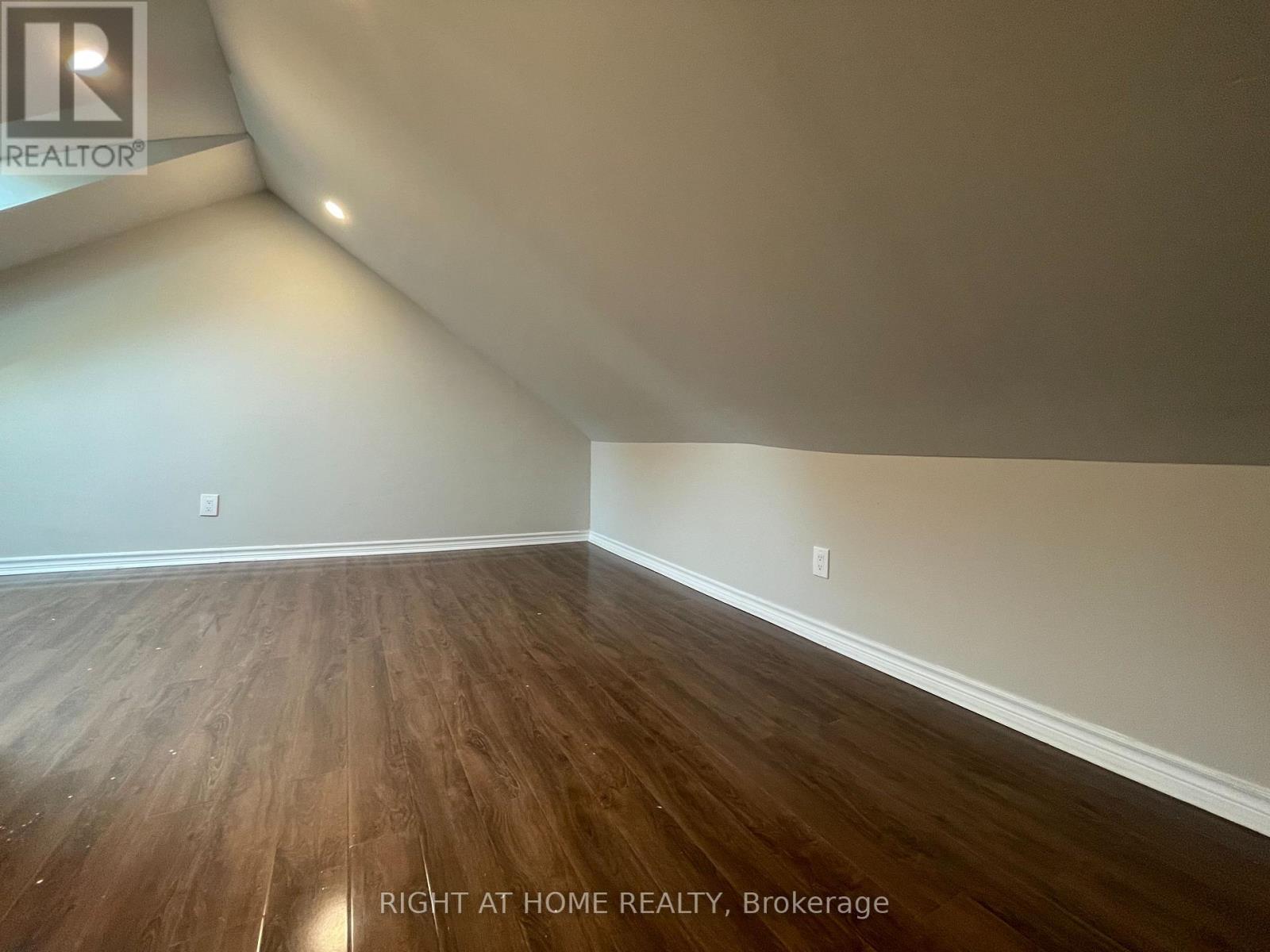 2 - 71 Cecil Street, Toronto, Ontario  M5T 1N5 - Photo 5 - C13611304
