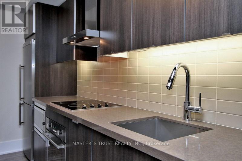 1004 - 300 Front Street W, Toronto, Ontario  M5V 0E9 - Photo 3 - C13611336