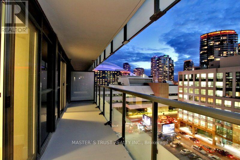 1004 - 300 Front Street W, Toronto, Ontario  M5V 0E9 - Photo 6 - C13611336