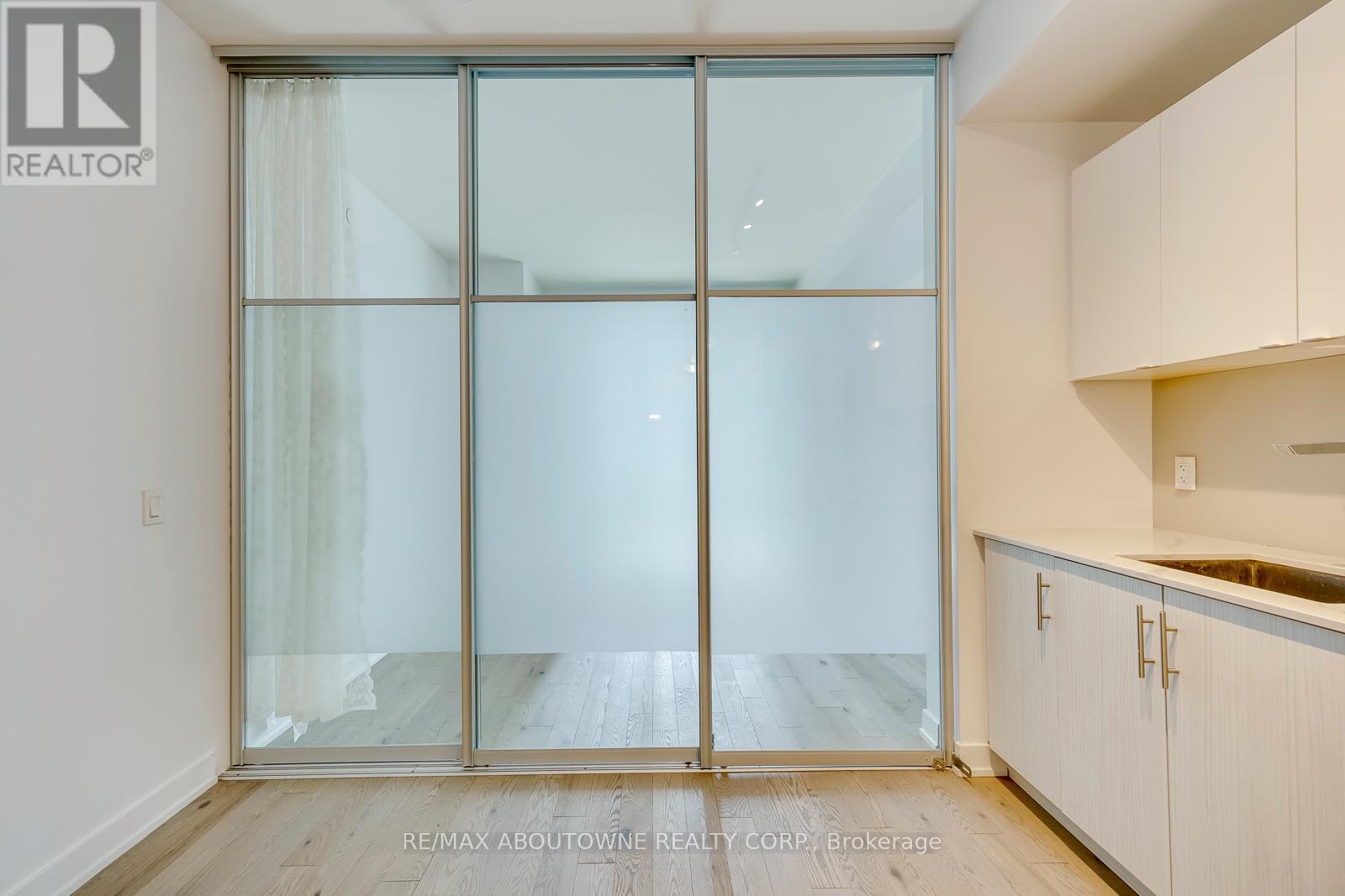 2601 - 330 Richmond Street W, Toronto, Ontario  M5V 1X2 - Photo 9 - C13611420
