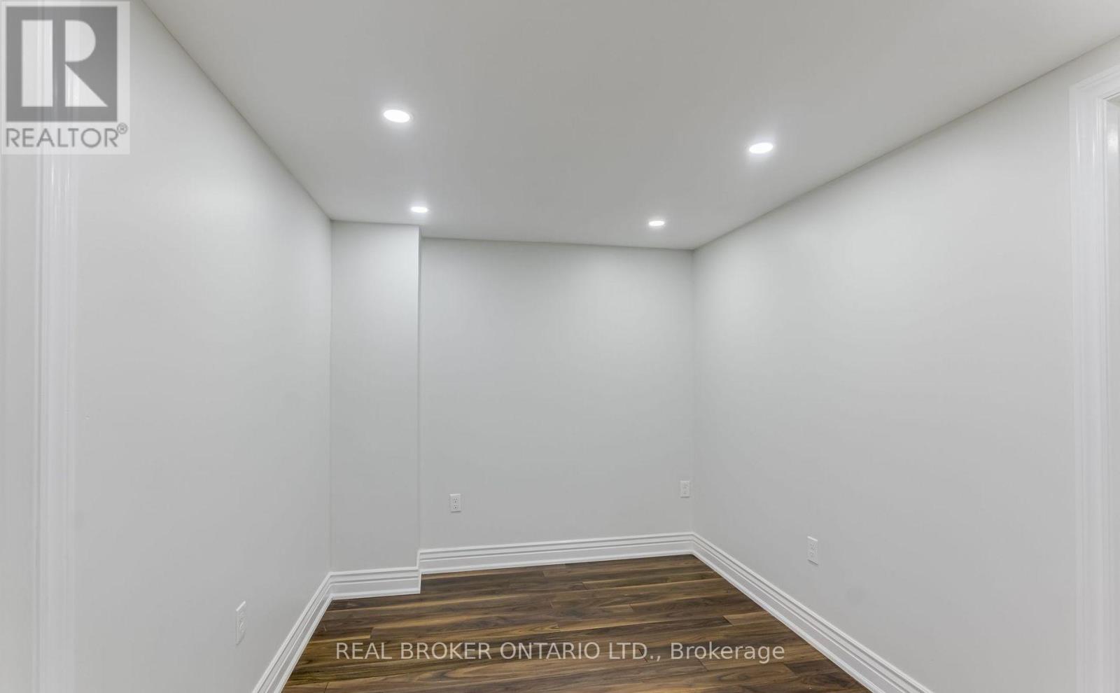47 Rotary Drive, Toronto, Ontario  M1B 2J2 - Photo 14 - E13611404