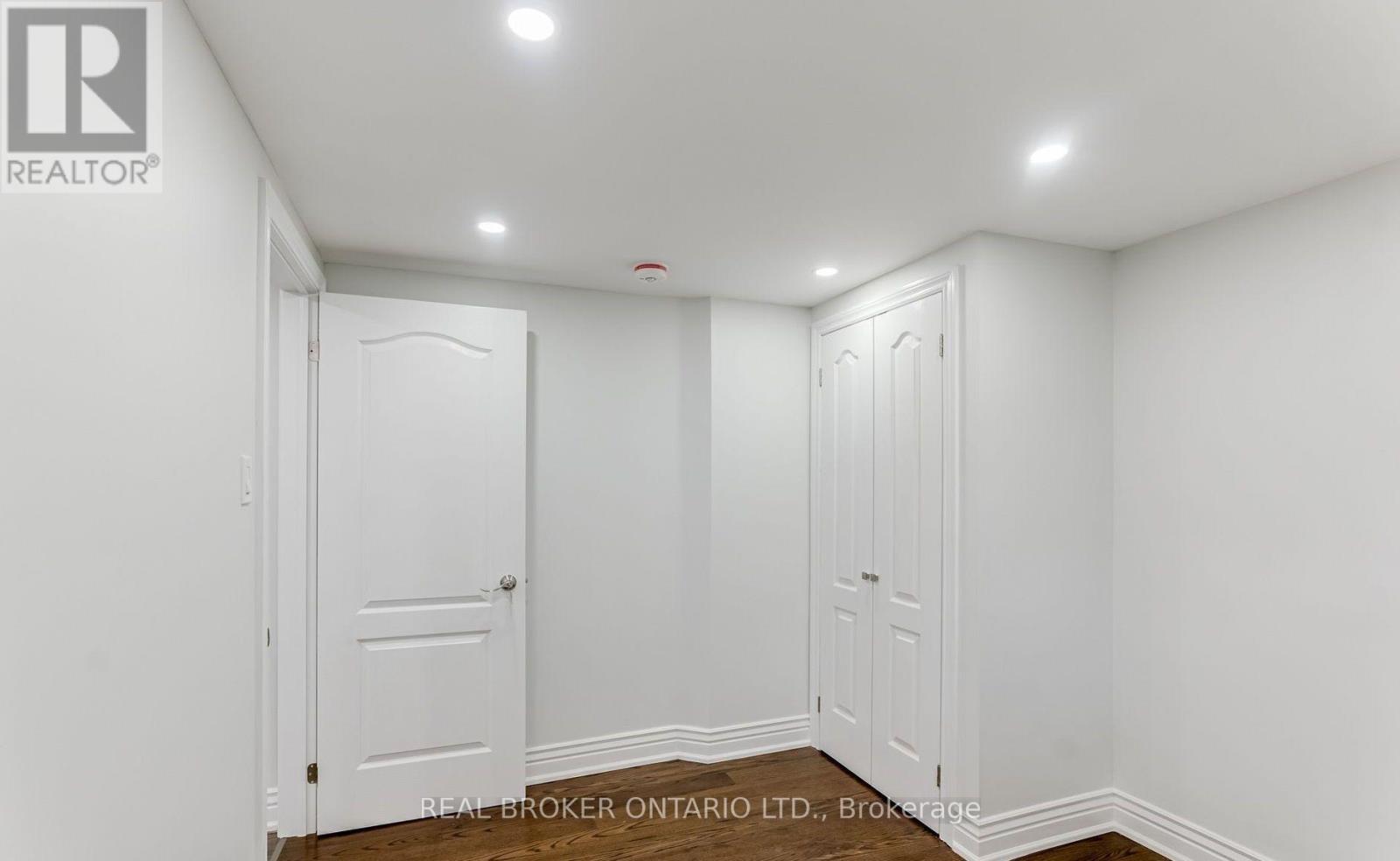 47 Rotary Drive, Toronto, Ontario  M1B 2J2 - Photo 20 - E13611404