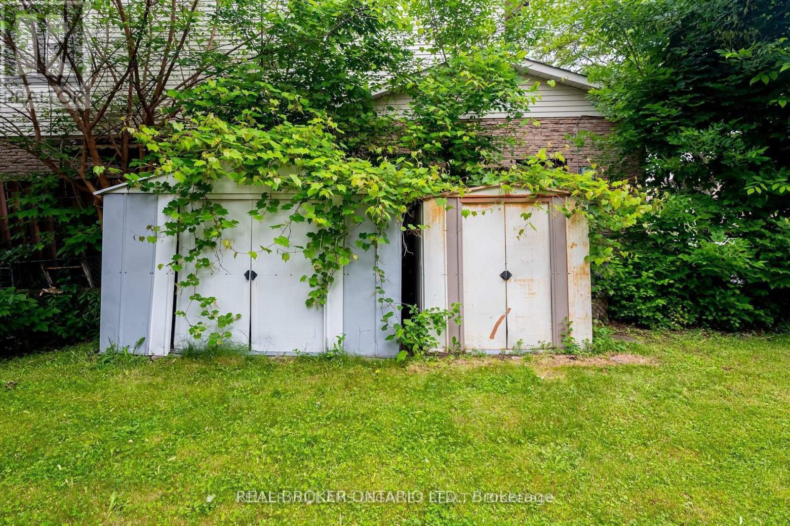 47 Rotary Drive, Toronto, Ontario  M1B 2J2 - Photo 33 - E13611404