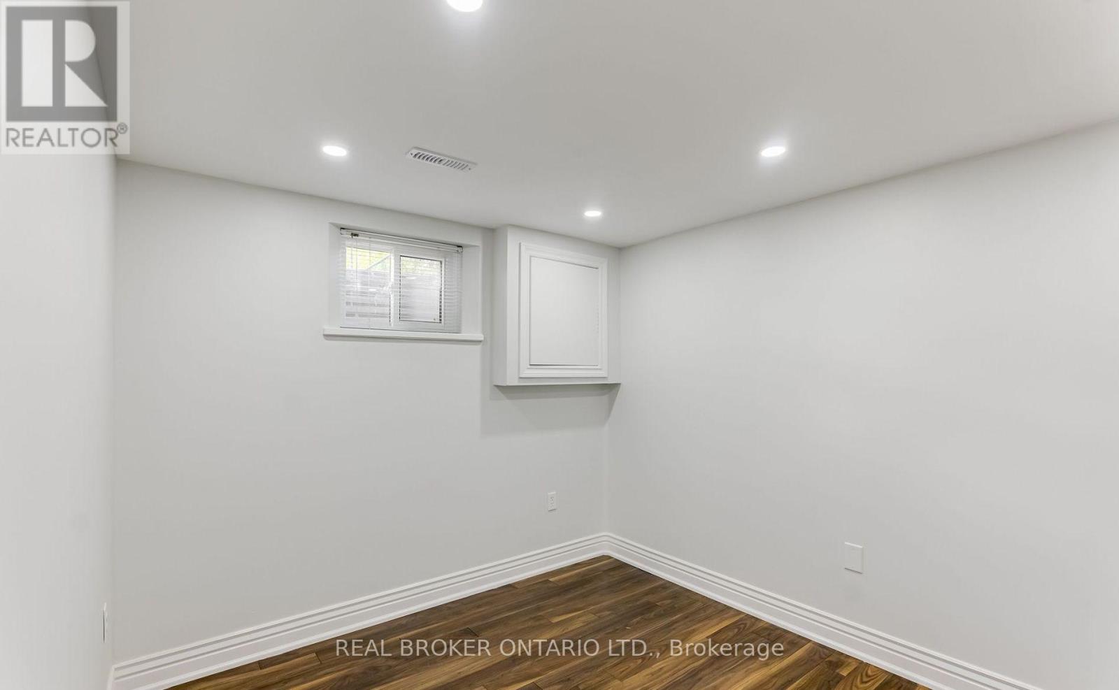 47 Rotary Drive, Toronto, Ontario  M1B 2J2 - Photo 9 - E13611404