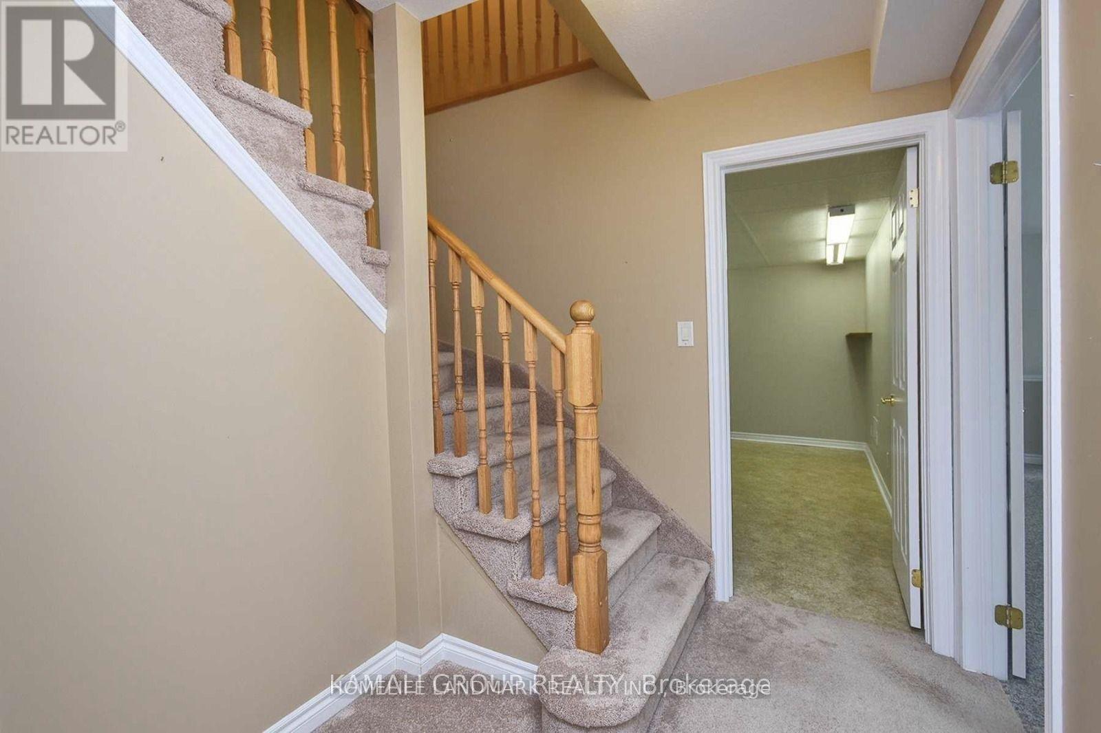 72 Osprey Ridge Road, Barrie (Little Lake), Ontario  L4M 6P3 - Photo 10 - S13611288