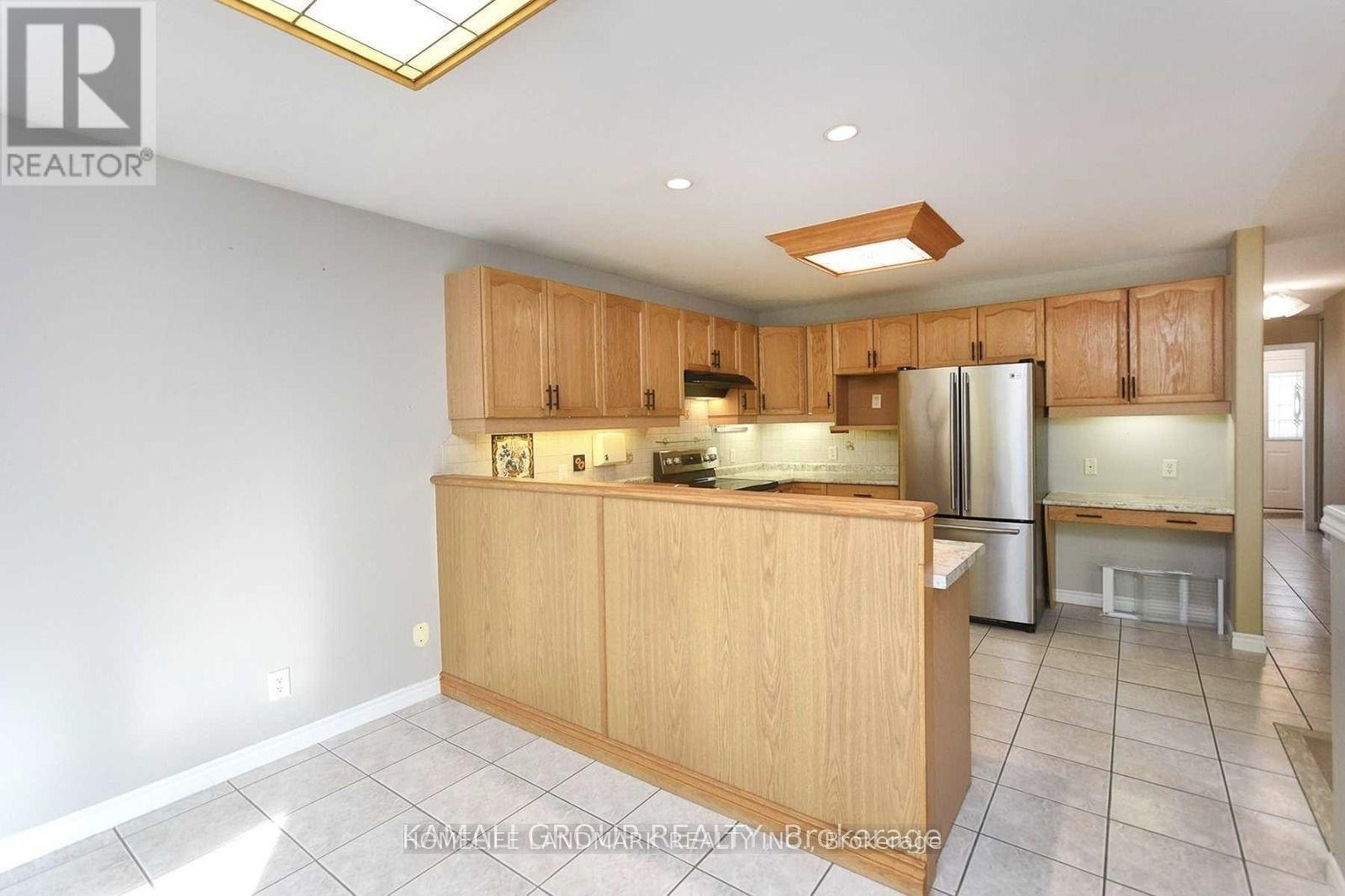 72 Osprey Ridge Road, Barrie (Little Lake), Ontario  L4M 6P3 - Photo 7 - S13611288