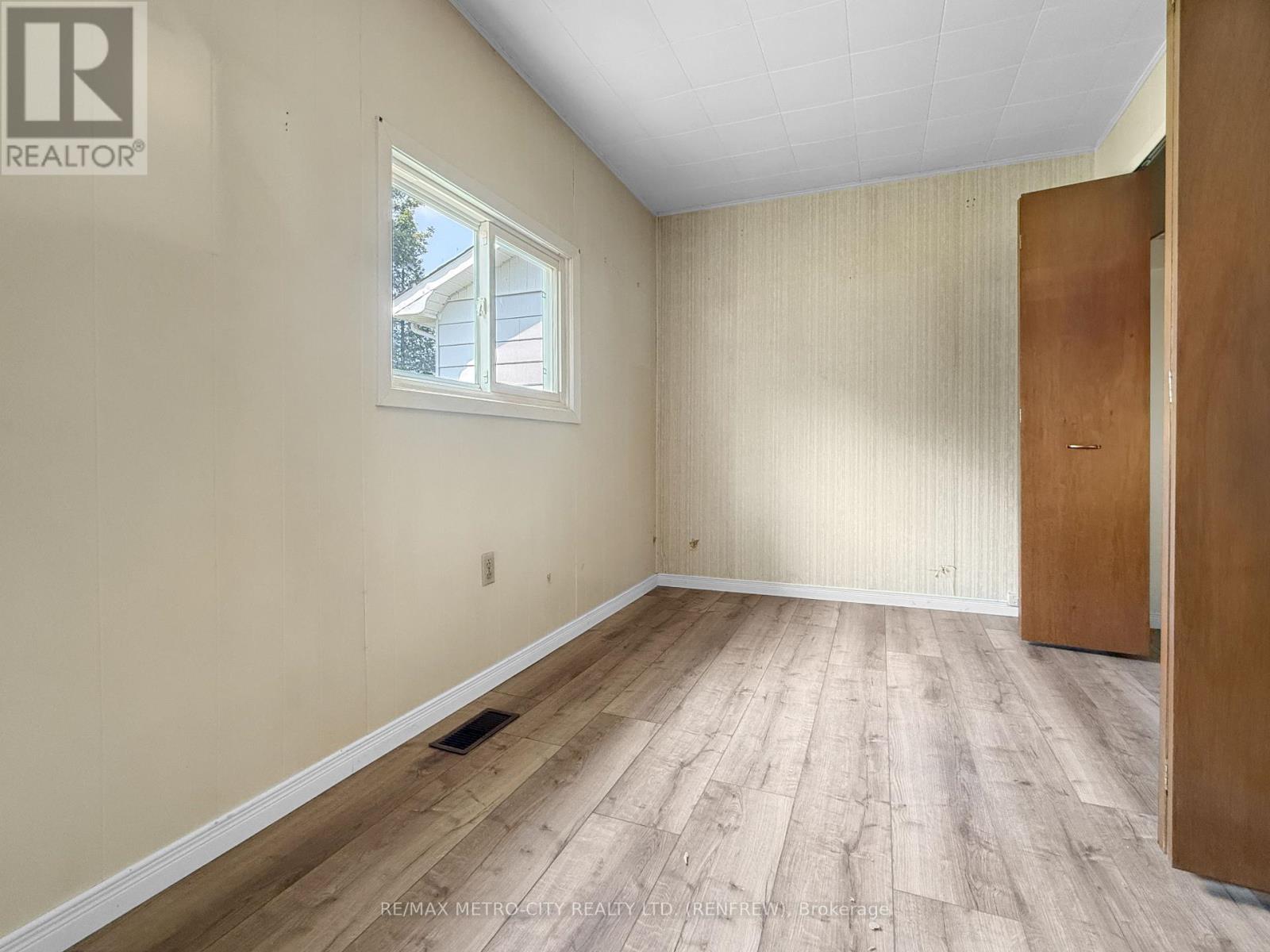 786 Seventh Street, Renfrew, Ontario  K7V 1B7 - Photo 12 - X13611410