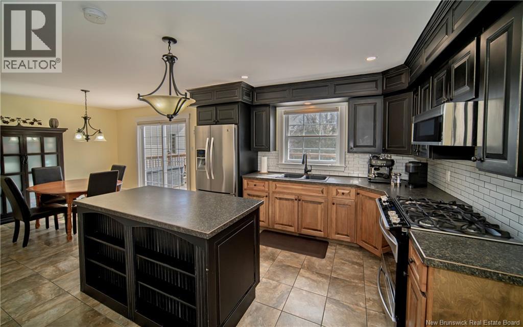 38 Red Maple, Fredericton, New Brunswick  E3B 0E1 - Photo 6 - NB136077