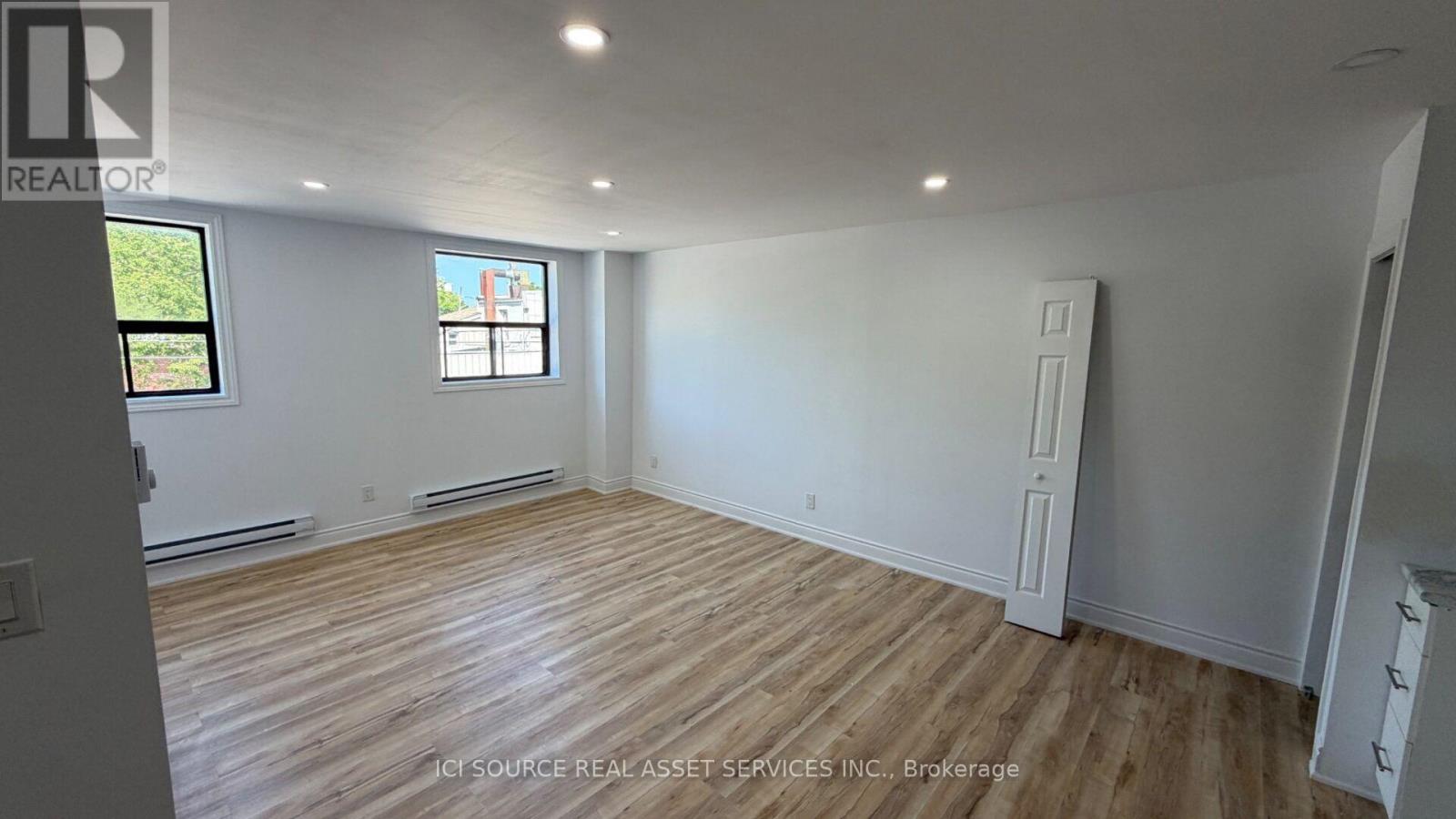 6 - 2 Queen Street S, New Tecumseth (Tottenham), Ontario  L0G 1W0 - Photo 10 - N13611450