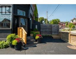188 ROSEMOUNT AVENUE, Toronto, Ontario