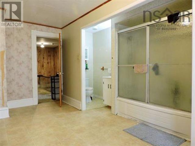 2-4 Queen Street Extension, Amherst, Nova Scotia  B4H 1P8 - Photo 24 - 202618644
