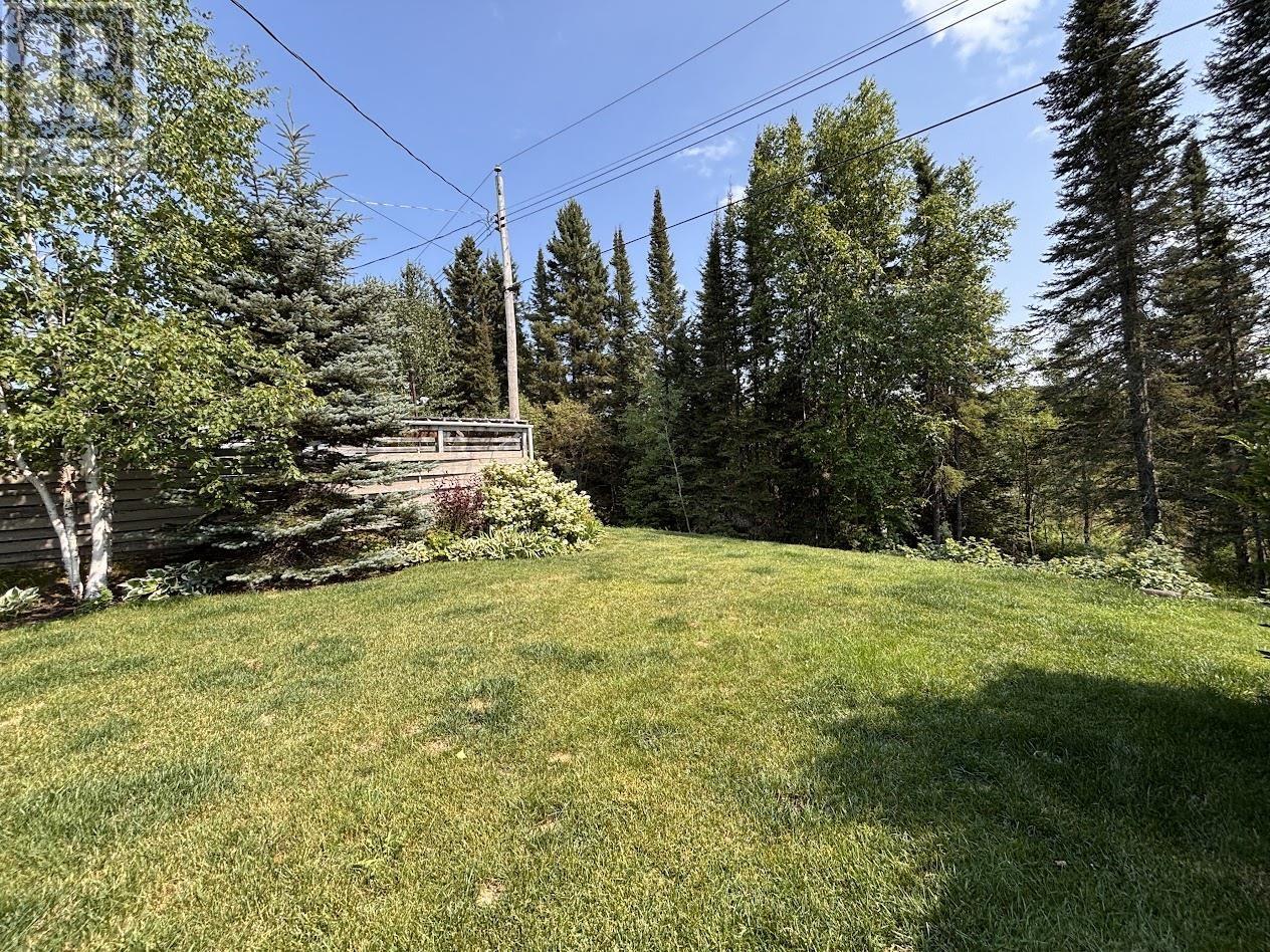 48 Redwing Ave, Manitouwadge, Ontario  P0T 2C0 - Photo 33 - TB2600650