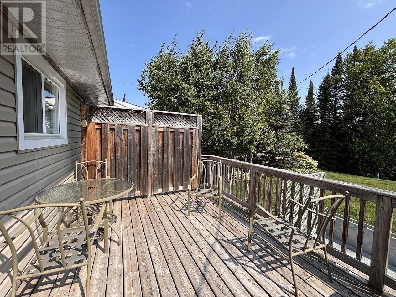 48 Redwing Ave, Manitouwadge, Ontario  P0T 2C0 - Photo 37 - TB2600650