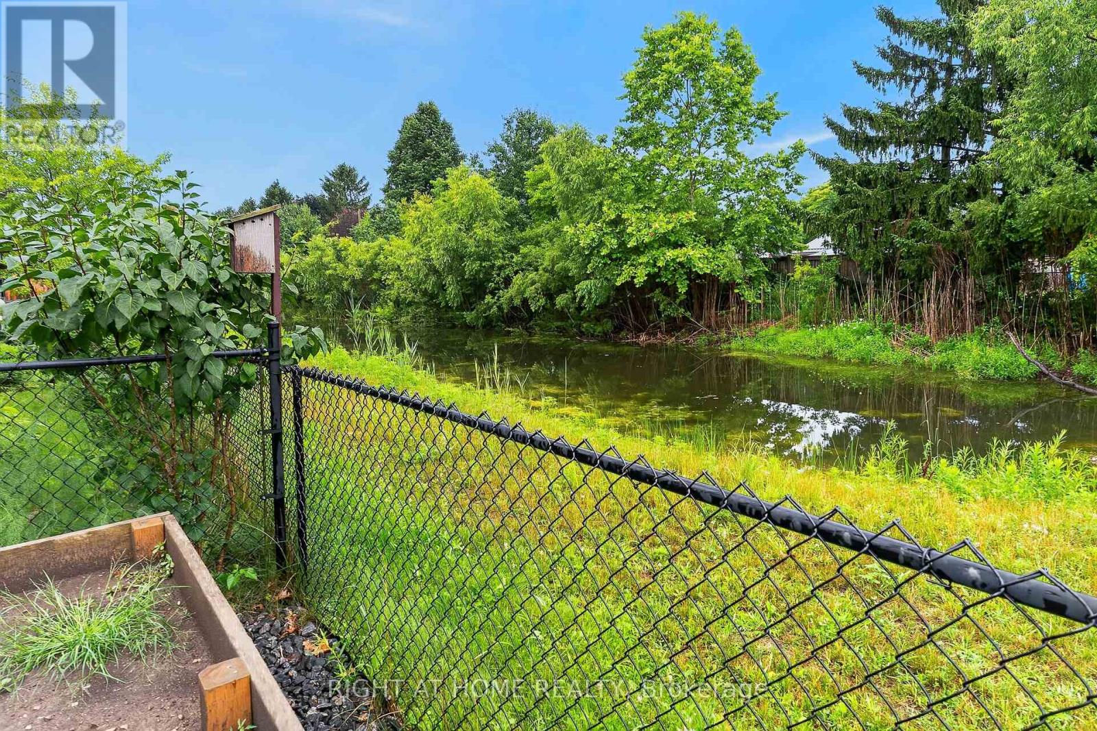 2 Noble Lane, St. Thomas, Ontario  N5R 0C4 - Photo 4 - X13611610