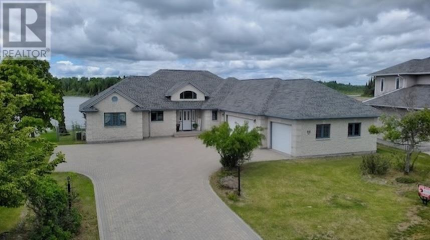 92 Edgewater Dr, Dryden, Ontario  P8N 3K2 - Photo 1 - TB2600369