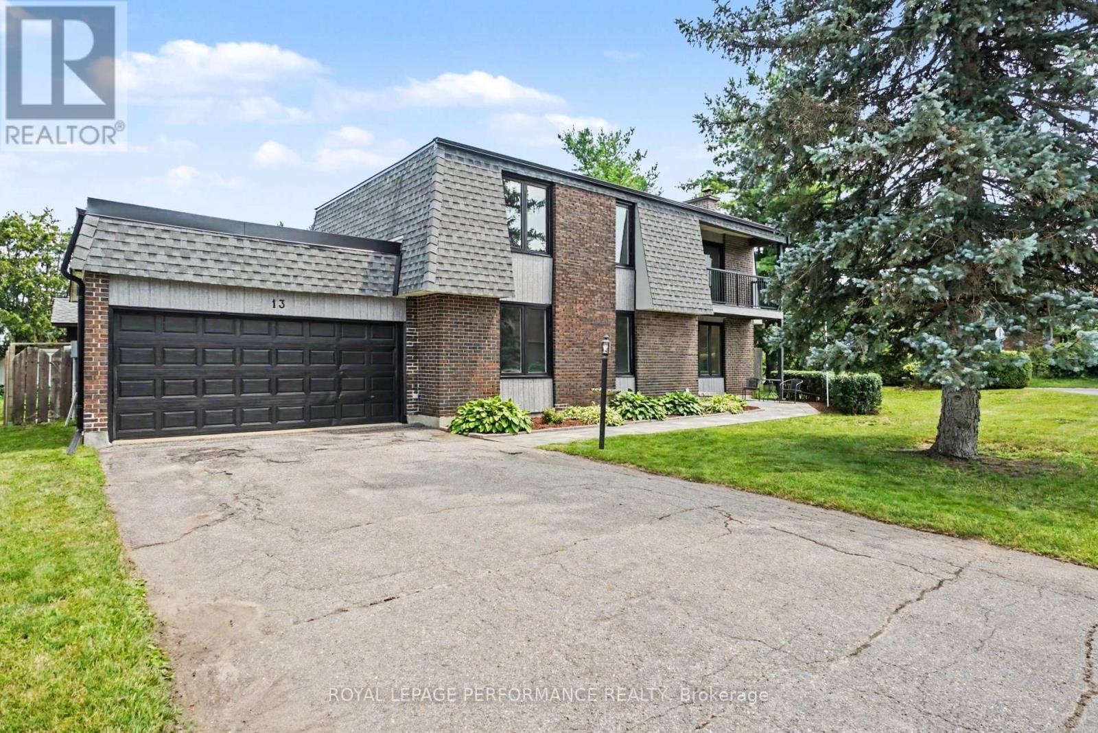 13 Elvaston Avenue, Ottawa, Ontario  K2G 3T2 - Photo 2 - X13611600