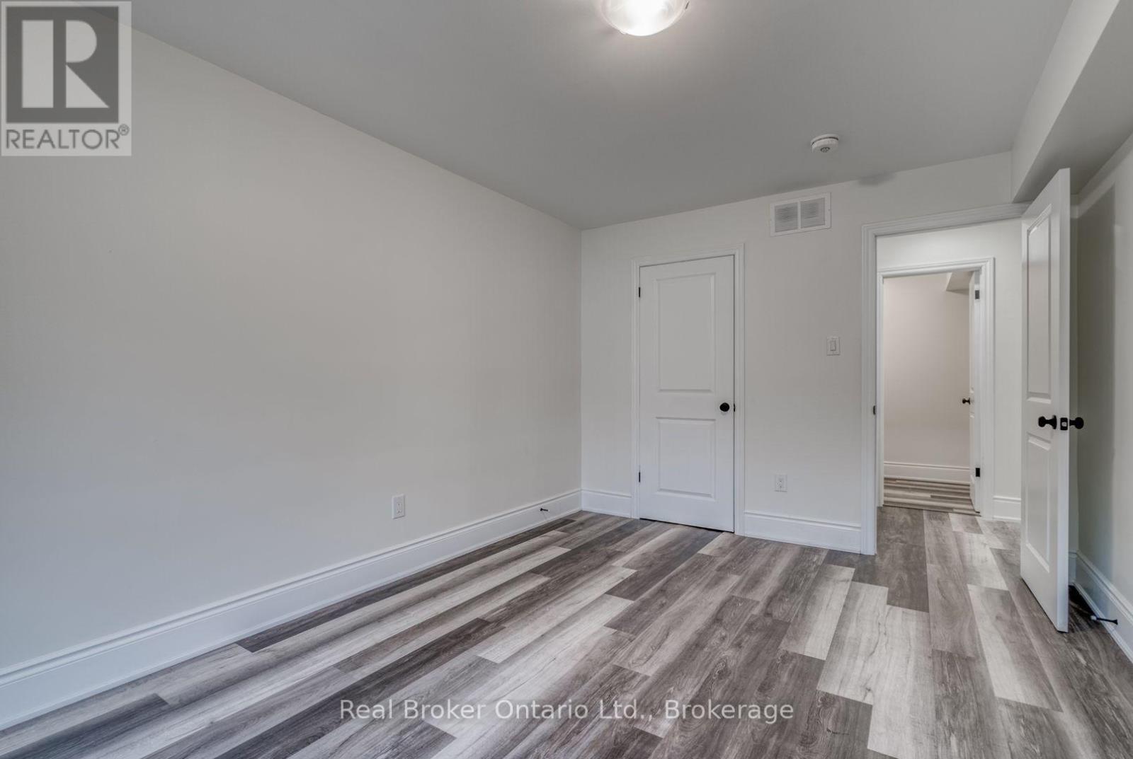 1 - 220 Caroline Street S, Hamilton, Ontario  L8P 3L4 - Photo 14 - X13611604