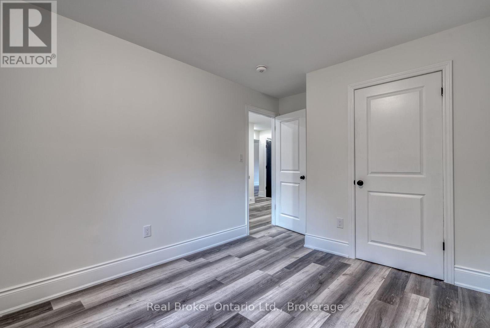 1 - 220 Caroline Street S, Hamilton, Ontario  L8P 3L4 - Photo 16 - X13611604