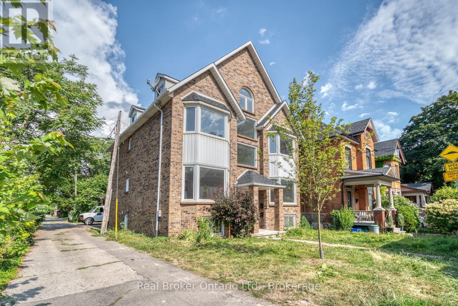 1 - 220 Caroline Street S, Hamilton, Ontario  L8P 3L4 - Photo 18 - X13611604