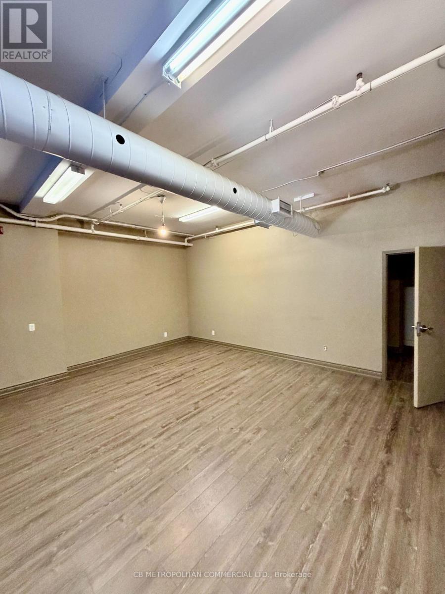 200 - 69 Queen Street E, Toronto, Ontario  M5C 1R8 - Photo 4 - C13611578