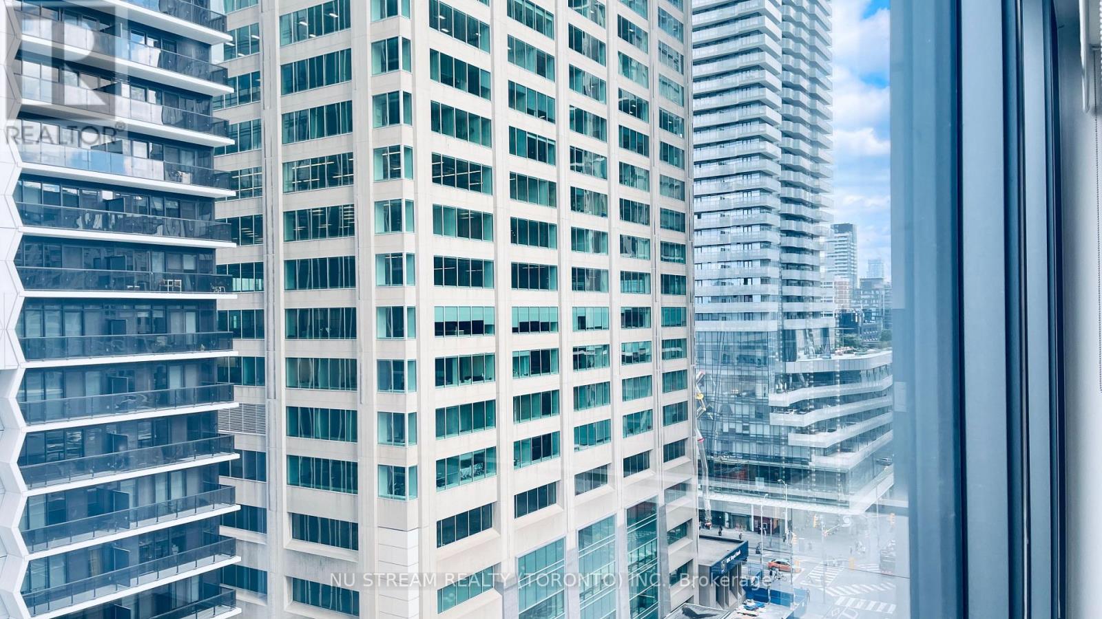 1107 - 8 Cumberland Street, Toronto, Ontario  M4W 0B6 - Photo 16 - C13611580