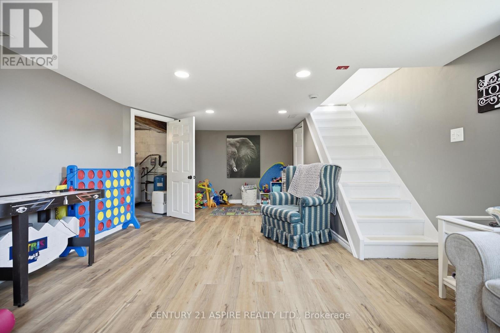 336 Witt Road, Laurentian Valley, Ontario  K8A 6W5 - Photo 25 - X13611490