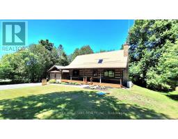 32 YORK STREET, Georgina, Ontario