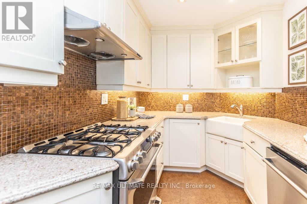 44 Indian Road Crescent, Toronto, Ontario  M6P 2G1 - Photo 11 - W13611528
