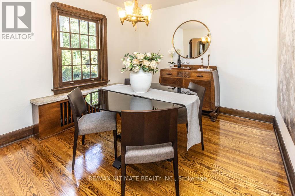 44 Indian Road Crescent, Toronto, Ontario  M6P 2G1 - Photo 14 - W13611528