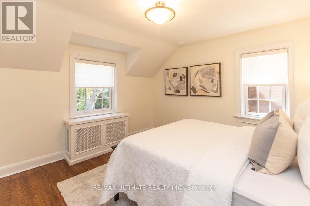 44 Indian Road Crescent, Toronto, Ontario  M6P 2G1 - Photo 16 - W13611528