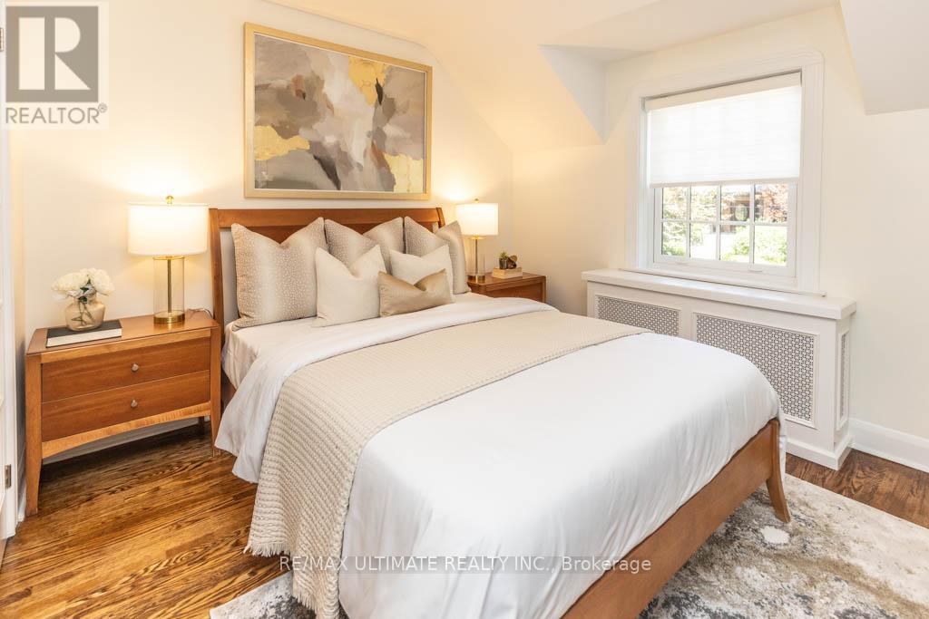 44 Indian Road Crescent, Toronto, Ontario  M6P 2G1 - Photo 20 - W13611528
